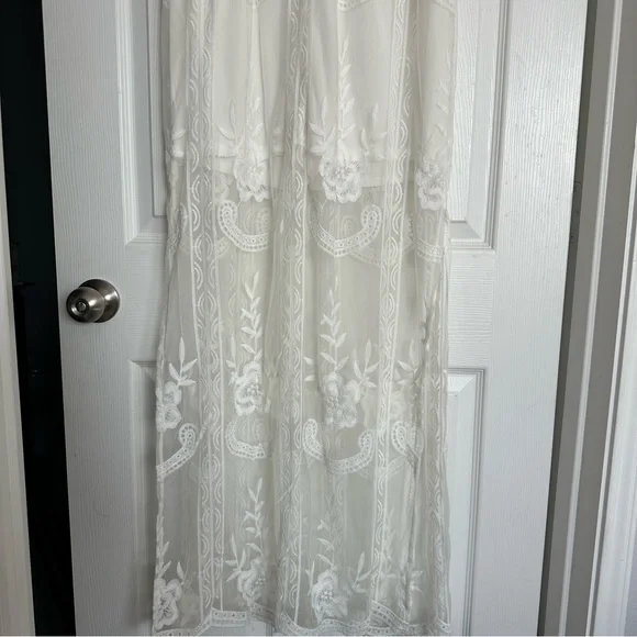 White lace sheer maxi dress with attached shorts size M - Picture 2 of 6